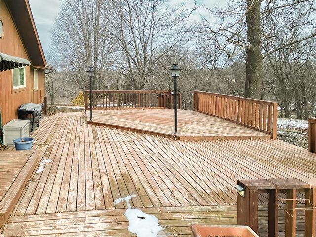 16551 Hollingsworth Road, Basehor, KS 66007