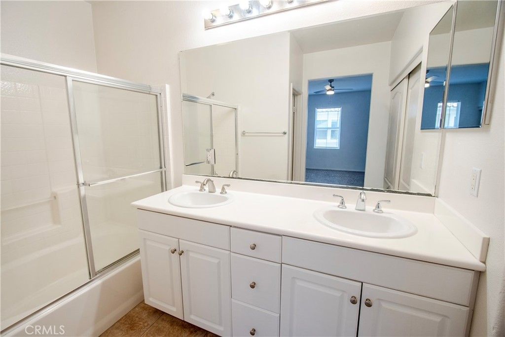 Image 22 of property listing at 17987 127 Lost Canyon 127, Canyon Country, CA 91387