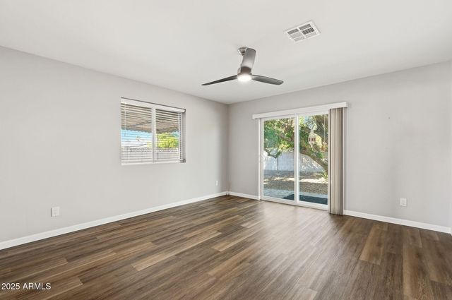 10002 W TARRYTOWN Avenue, Sun City, AZ 85351