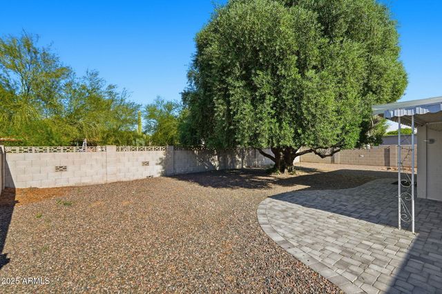 10002 W TARRYTOWN Avenue, Sun City, AZ 85351