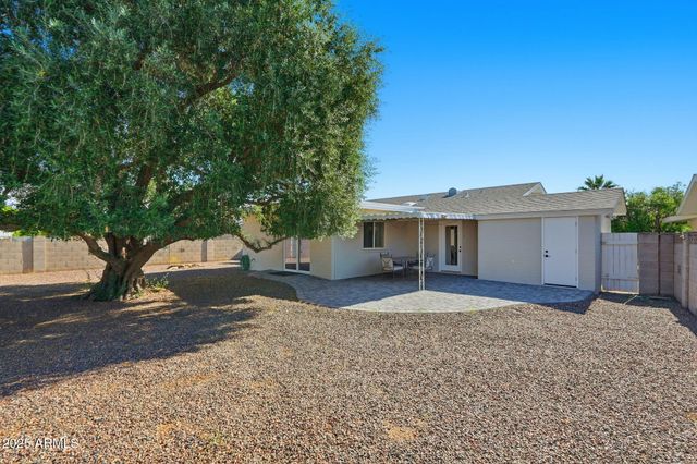 10002 W TARRYTOWN Avenue, Sun City, AZ 85351