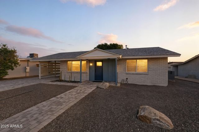 10002 W TARRYTOWN Avenue, Sun City, AZ 85351