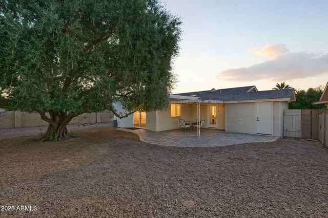 10002 W TARRYTOWN Avenue, Sun City, AZ 85351