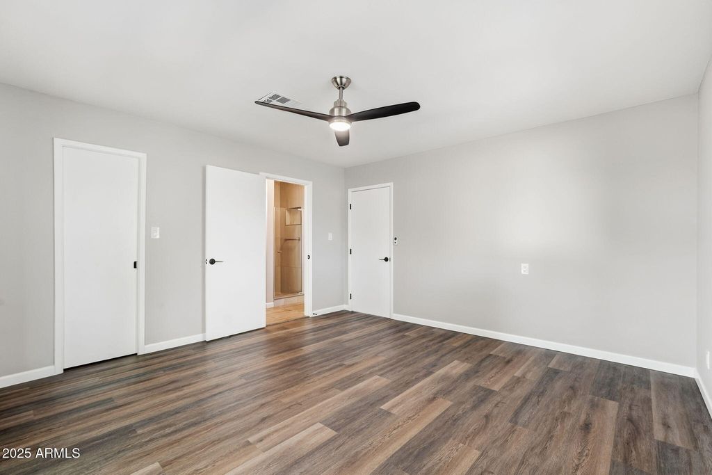 Image 23 of property listing at 10002 W TARRYTOWN Avenue, Sun City, AZ 85351