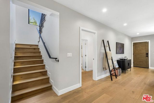 713 N Sierra Bonita Avenue, Los Angeles, CA 90046