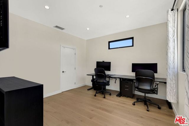 713 N Sierra Bonita Avenue, Los Angeles, CA 90046