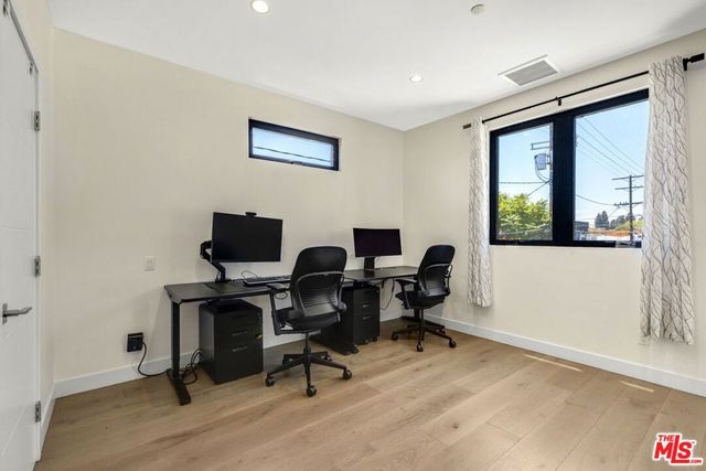 713 N Sierra Bonita Avenue, Los Angeles, CA 90046