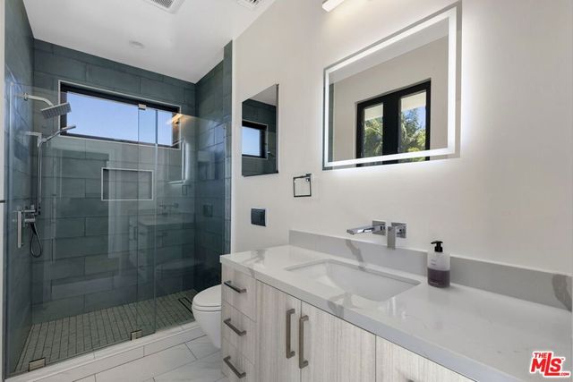 713 N Sierra Bonita Avenue, Los Angeles, CA 90046