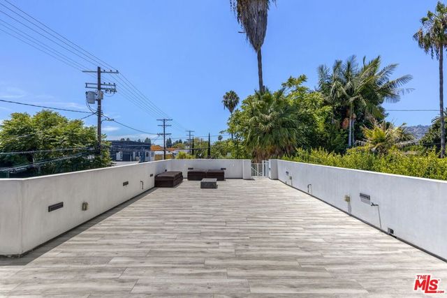 713 N Sierra Bonita Avenue, Los Angeles, CA 90046