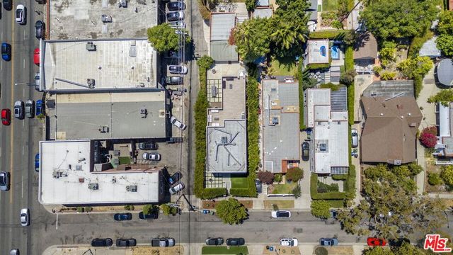 713 N Sierra Bonita Avenue, Los Angeles, CA 90046