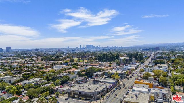713 N Sierra Bonita Avenue, Los Angeles, CA 90046