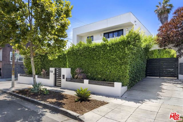 713 N Sierra Bonita Avenue, Los Angeles, CA 90046