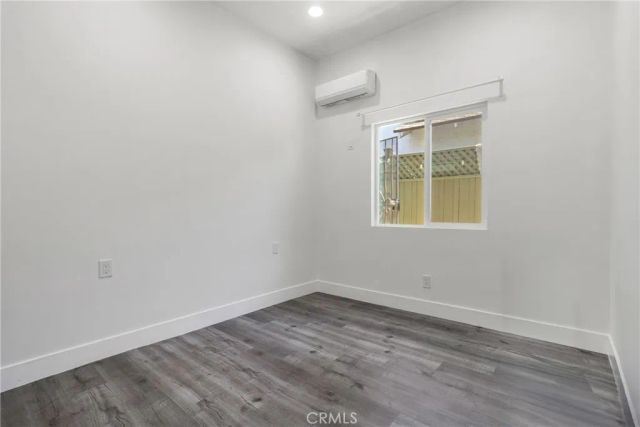 18947 Cantlay Street, Reseda, CA 91335