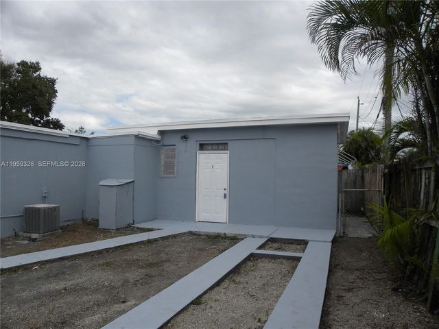 25 NW 50th Ave 1, Miami, FL 33126
