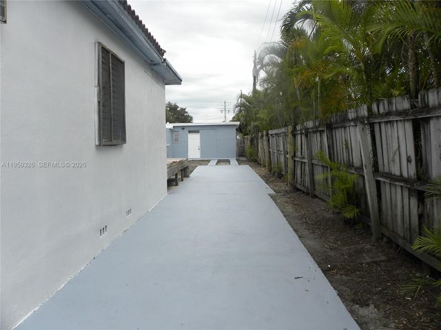 25 NW 50th Ave 1, Miami, FL 33126