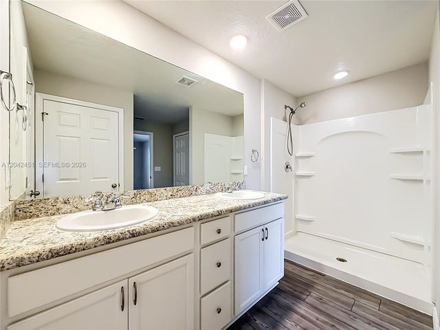 666 SW Jeanne Ave, Port St. Lucie, FL 34953