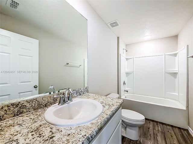 666 SW Jeanne Ave, Port St. Lucie, FL 34953