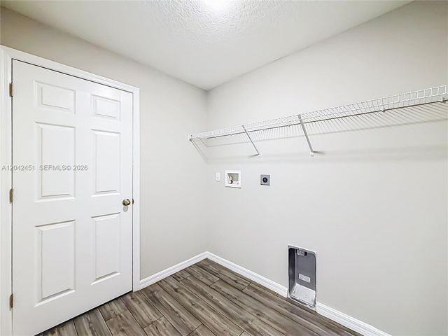 666 SW Jeanne Ave, Port St. Lucie, FL 34953