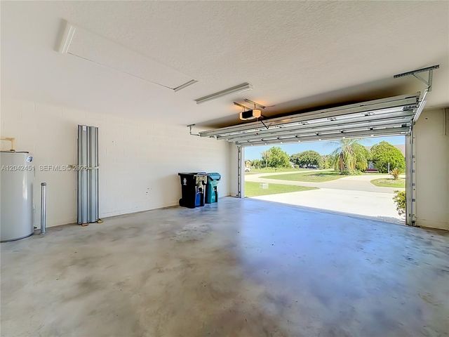 666 SW Jeanne Ave, Port St. Lucie, FL 34953