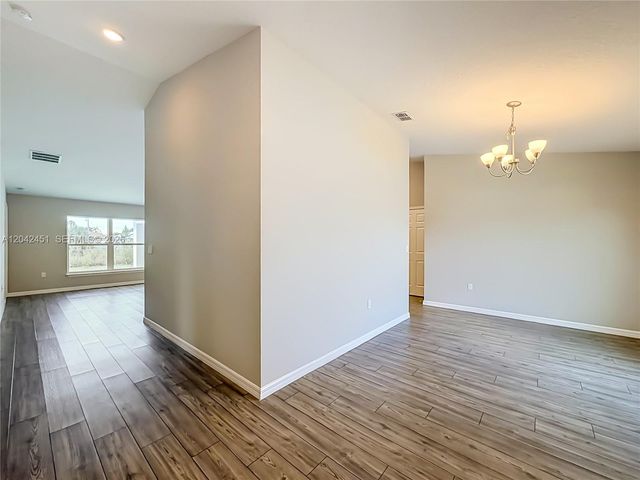 666 SW Jeanne Ave, Port St. Lucie, FL 34953