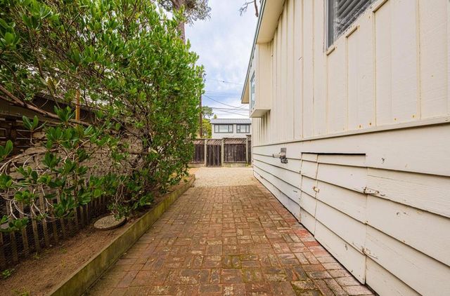 San Carlos & 10th, Carmel, CA 93921