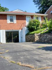 3645 Bunker Hill DR, Roanoke, VA 24018