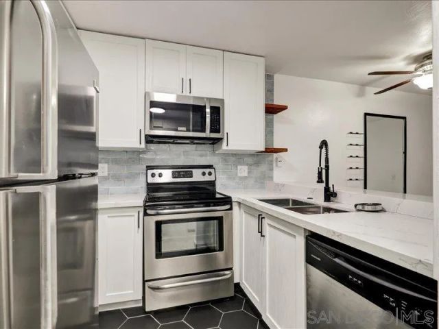 1124 Eureka St 17, San Diego, CA 92110