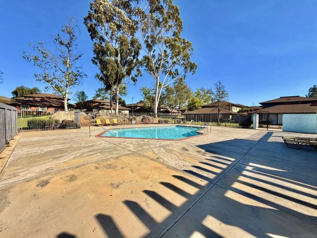321 Sun Ct, El Cajon, CA 92021