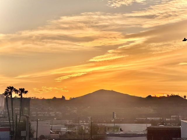 321 Sun Ct, El Cajon, CA 92021