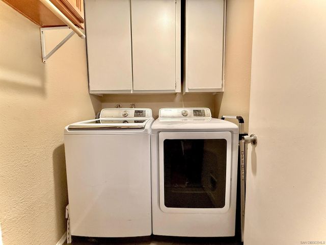 321 Sun Ct, El Cajon, CA 92021