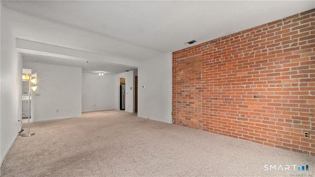 55 Oil Mill Road 22, Danbury, CT 06810