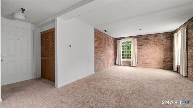55 Oil Mill Road 22, Danbury, CT 06810