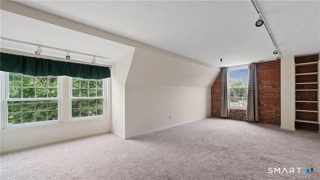 55 Oil Mill Road 22, Danbury, CT 06810