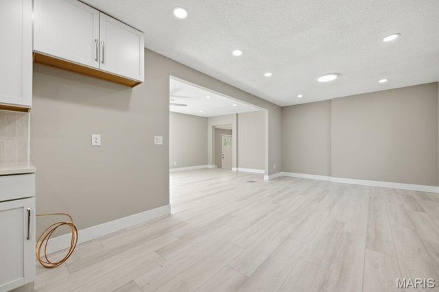 6230 Antire Road, High Ridge, MO 63049