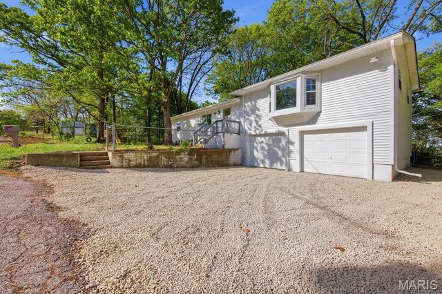 6230 Antire Road, High Ridge, MO 63049