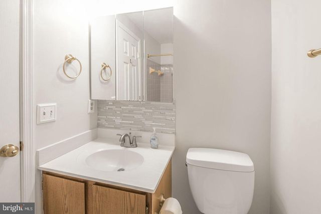 6121 CEDAR WOOD DR, Columbia, MD 21044
