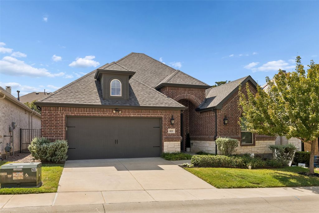 1021 Ladera Boulevard 6, Highland Village, TX 75077 — exterior