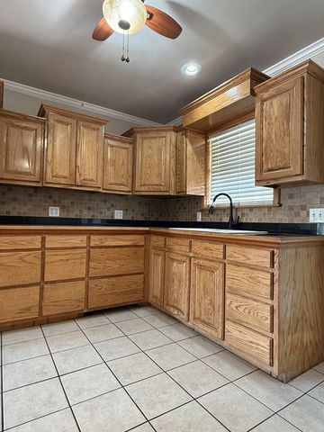 615 Placer Ave, Odessa, TX 79763