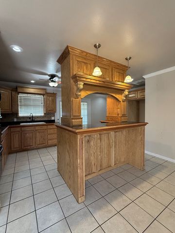 615 Placer Ave, Odessa, TX 79763