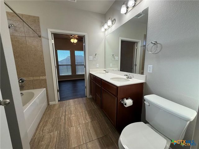 1214 Jamestown Drive, Temple, TX 76504