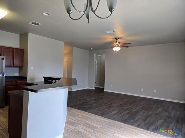 1214 Jamestown Drive, Temple, TX 76504