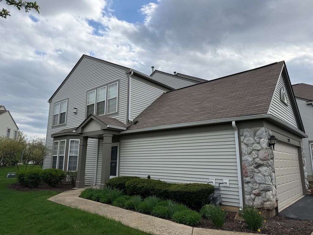 3129 Ollerton Avenue 3129, Aurora, IL 60502