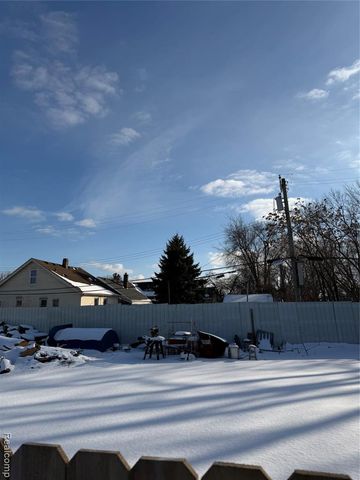 7647 Joy Road, Detroit, MI 48204