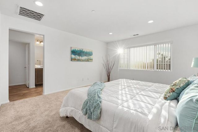 264 CAMELLIA WAY, Vista, CA 92083