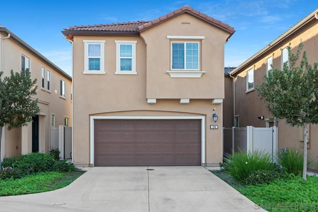 264 CAMELLIA WAY, Vista, CA 92083