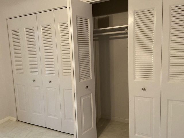 399 Sheffield Q, West Palm Beach, FL 33417