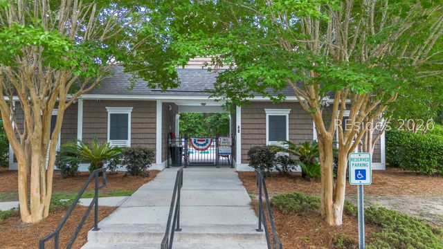 33 Sand Live Oak Dr, Bluffton, SC 29910
