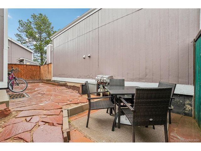 3850 S Genoa Ct A, Aurora, CO 80013