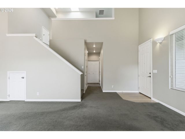 5475 CHARLES Way, Eugene, OR 97402