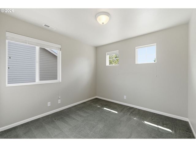 5475 CHARLES Way, Eugene, OR 97402